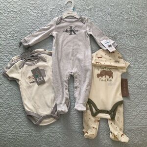 Baby clothes bundle. NWT.